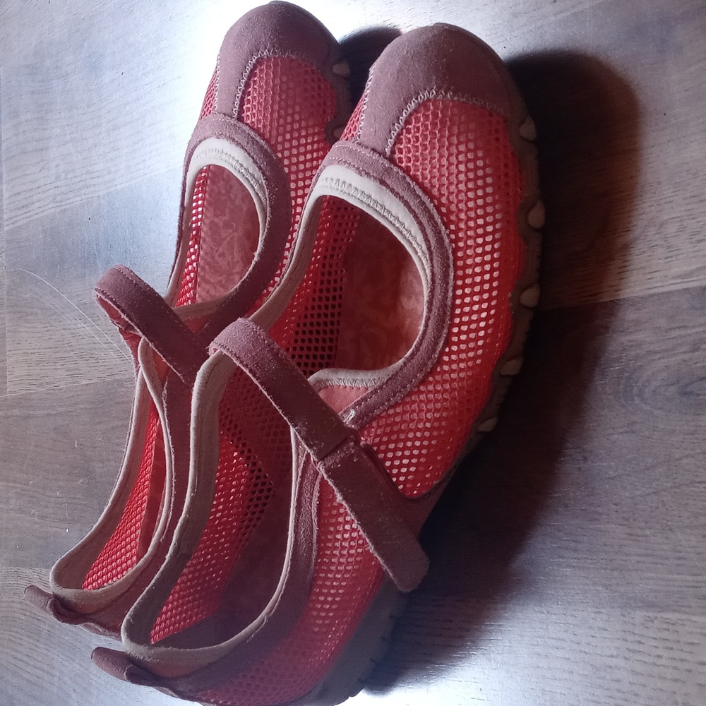 Skechers Relaxed Fit Air-Cooled Memory Foam